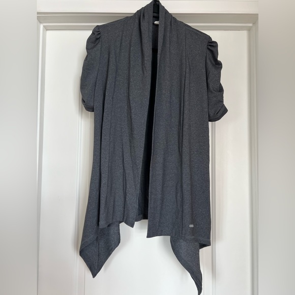 ONE TOOTH Dry-Fit Cardigan - Picture 1 of 5